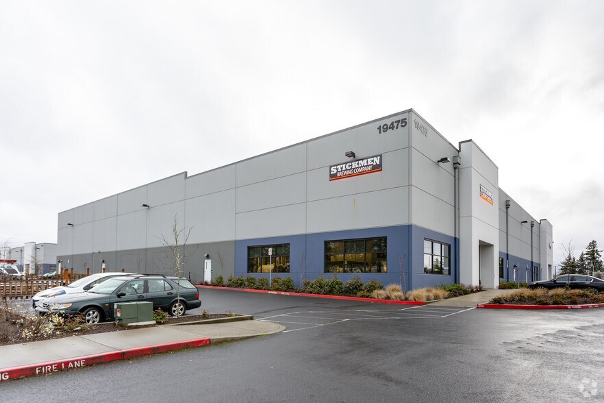 More Photos Of 19475 SW 118th Ave, Tualatin Warehouse For Lease