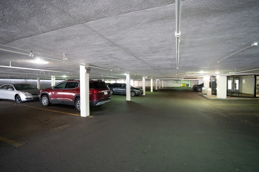 More Photos Of 2211 E Jefferson Ave, Detroit Office For Sale