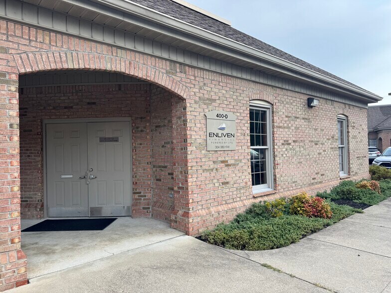 More Photos Of 400 Prestige Park Dr, Hurricane Office For Lease