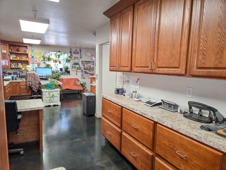 More Photos Of 4300 N State St, Ukiah Flex For Sale