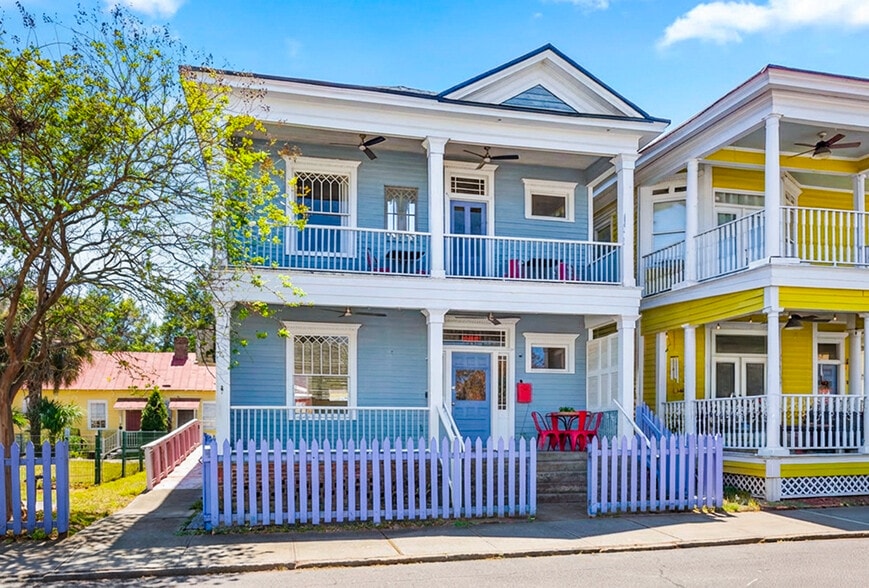 Primary Photo Of 11 E 41st St, Savannah Storefront Retail Residential For Sale