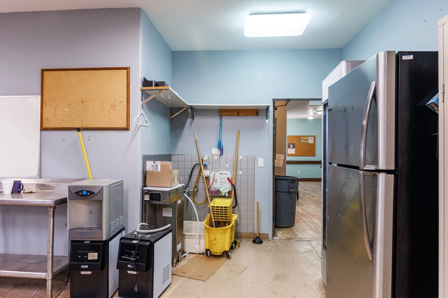 More Photos Of 16286 S Sunland Gin Rd, Arizona City Rehabilitation Center For Sale