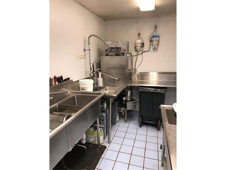 More Photos Of 26838 US Highway 169, Aitkin Restaurant For Sale