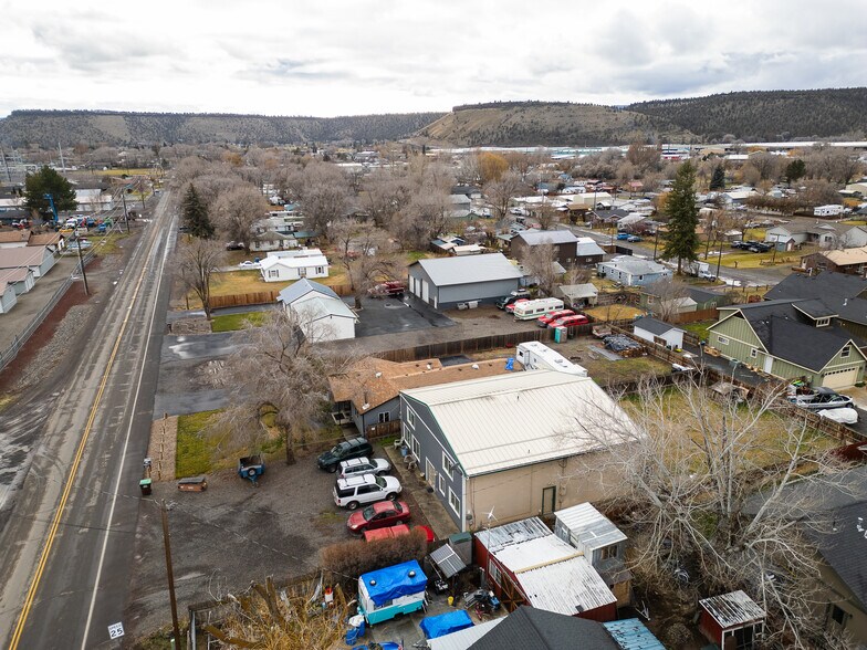 More Photos Of 1505 NW Harwood Ave, Prineville Apartments For Sale