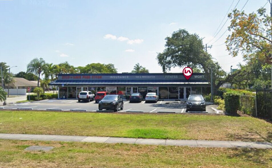 More Photos Of 404-414 S Powerline Rd, Deerfield Beach Freestanding For Lease