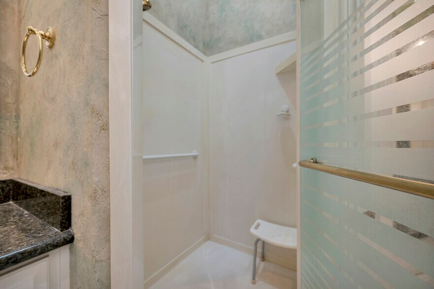 More Photos Of 504 N Euless Main St, Euless Carwash For Sale