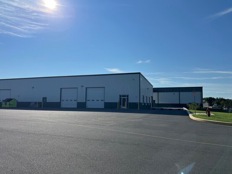 More Photos Of 312 Carroll Dr, New Castle Warehouse For Lease