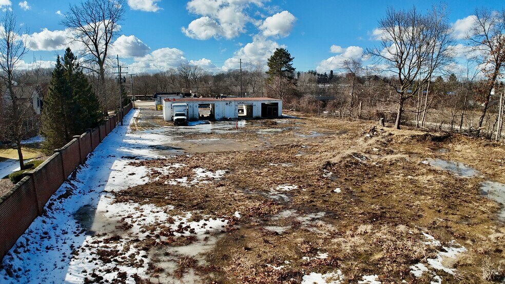 More Photos Of 14760 Northville Rd, Plymouth Auto Repair For Sale