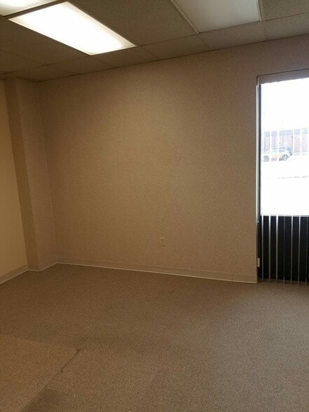 More Photos Of 201 3rd St, Parkersburg Office For Sale