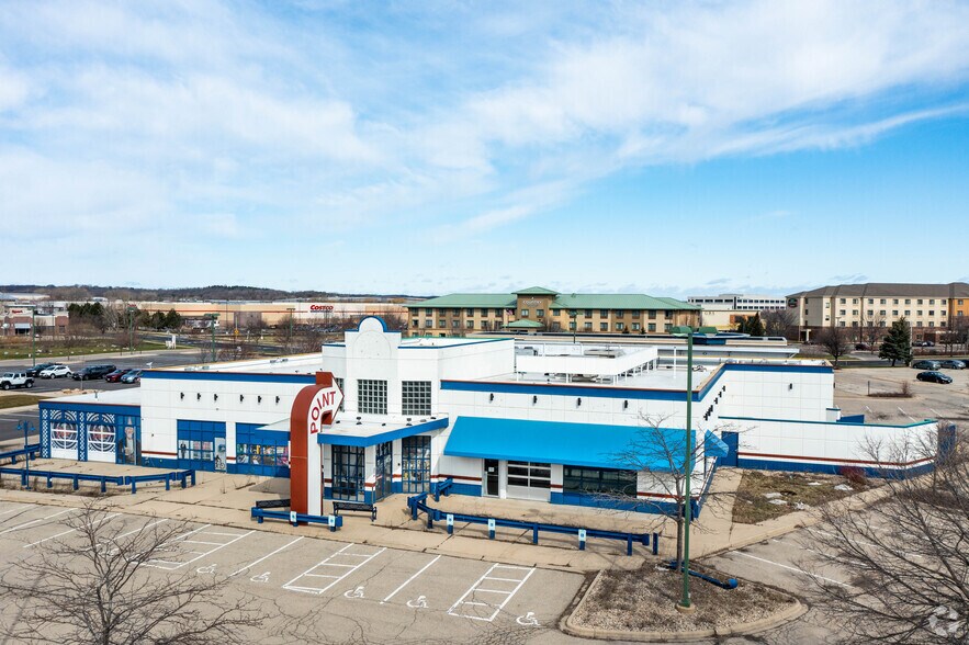 More Photos Of 2259 Deming Way, Middleton Restaurant For Sale