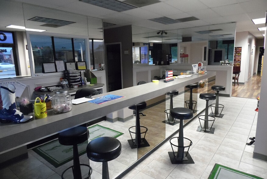 More Photos Of 15920 Kuykendahl Rd, Houston Auto Repair For Sale