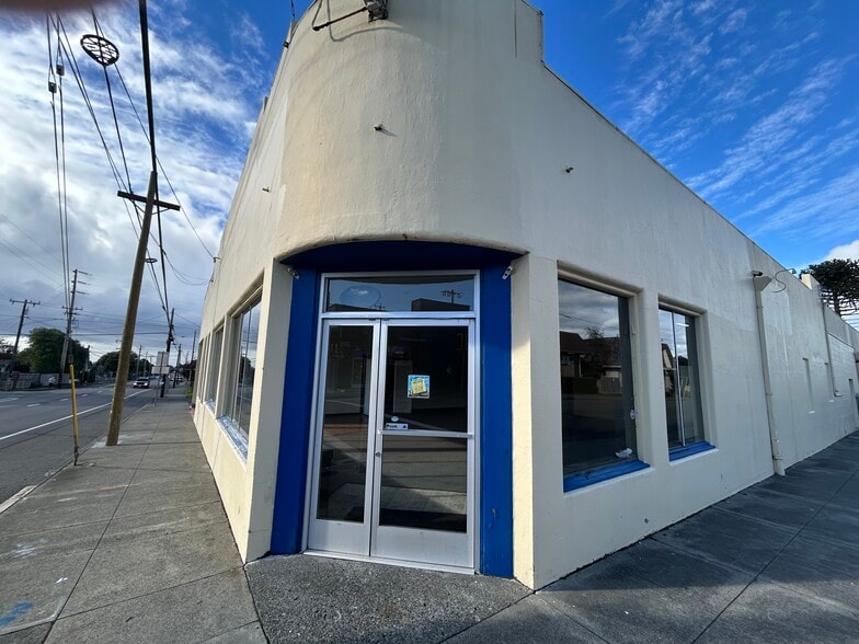 Primary Photo Of 400 Harris St, Eureka Storefront For Lease