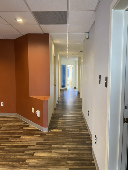 More Photos Of 11250 Roger Bacon Dr, Reston Office For Lease