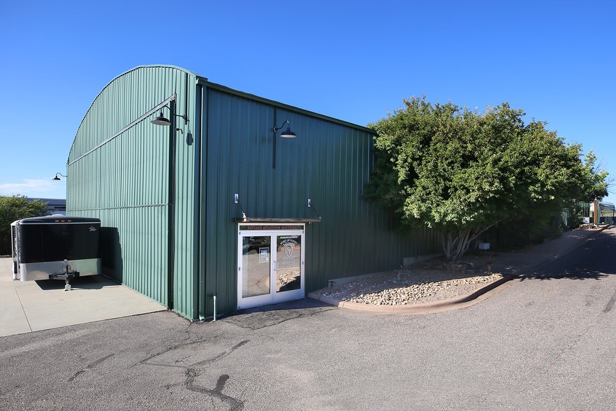More Photos Of 2650 S Main St, Erie Airplane Hangar For Lease