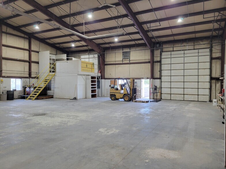 More Photos Of 500 NW Cherry Ln, Madras Industrial For Sale