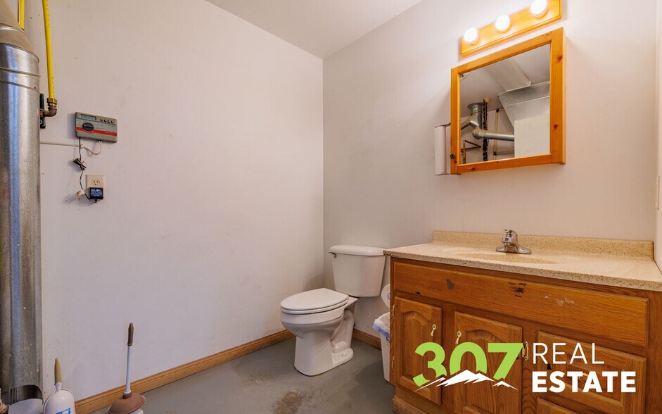 More Photos Of 3243 Big Horn Ave, Cody Industrial For Sale