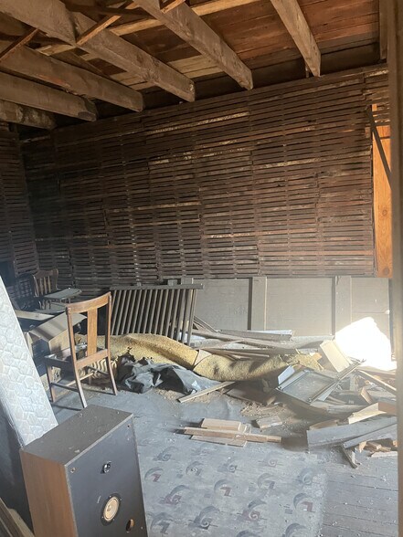 More Photos Of 900 N 2nd St, Saint Charles Storefront Retail Residential For Sale