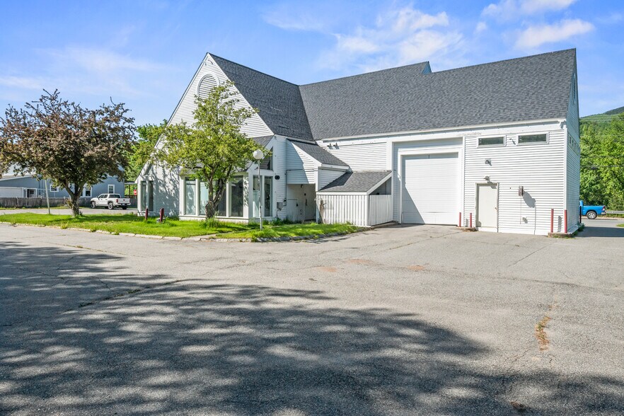 More Photos Of 177 Main St, Gorham Bank For Sale