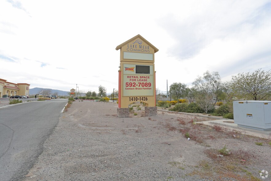 More Photos Of 1426 E Lake Mead Pky, Henderson Fast Food For Sale