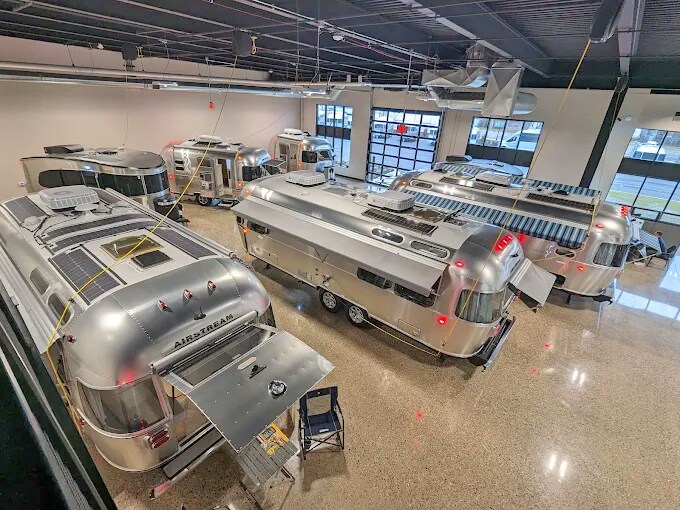 More Photos Of 9331 Dixie Hwy, Springfield Township Freestanding For Sale