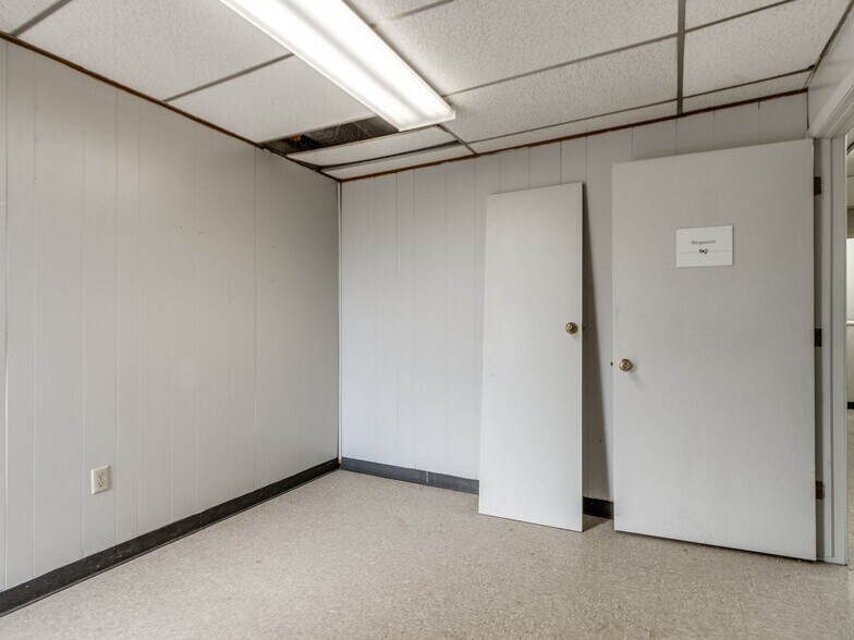 More Photos Of 5835 S Pennsylvania Ave, Oklahoma City Medical For Sale