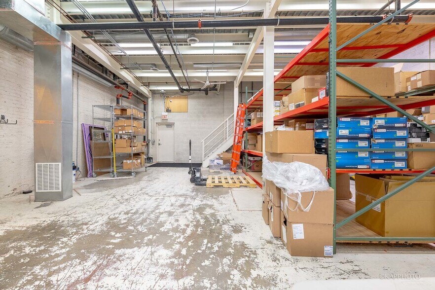 More Photos Of 1133 W Van Buren St, Chicago Medical For Lease