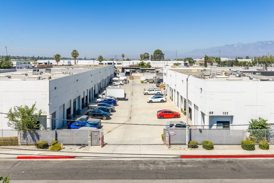 More Photos Of 127-129 S 8th Ave, La Puente Warehouse For Sale