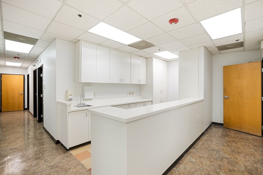 More Photos Of 2150 N Waterman Ave, San Bernardino Medical For Lease