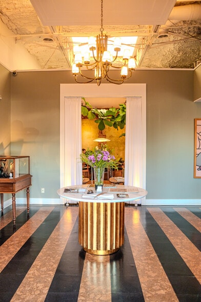 More Photos Of 401 Exposition Ave, Dallas Office For Sale