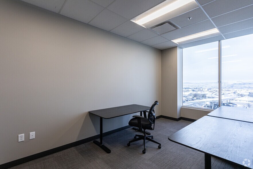 More Photos Of 2901 W Bluegrass Blvd, Lehi Office For Lease