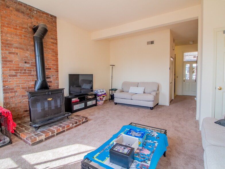 More Photos Of 1911 S 11th St, Saint Louis Apartments For Sale