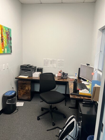 More Photos Of 5765 S Rainbow Blvd, Las Vegas Office For Lease