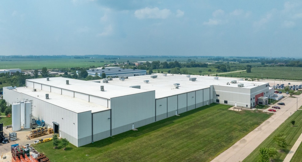 More Photos Of 675 Corporate Pky, Belvidere Industrial For Lease