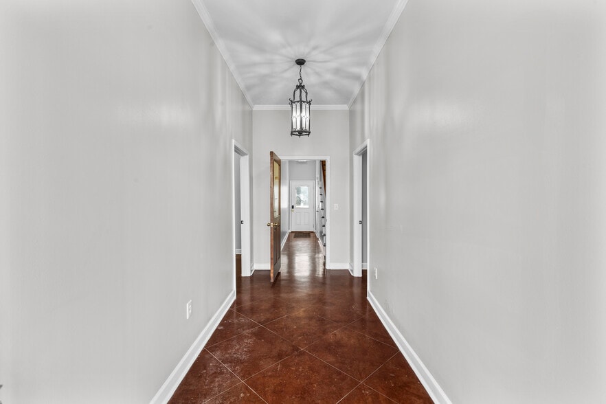 More Photos Of 403-C Towne Center Blvd, Ridgeland Office For Sale