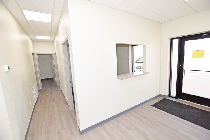 More Photos Of 1210 Edgewood ave, Odessa Industrial For Lease