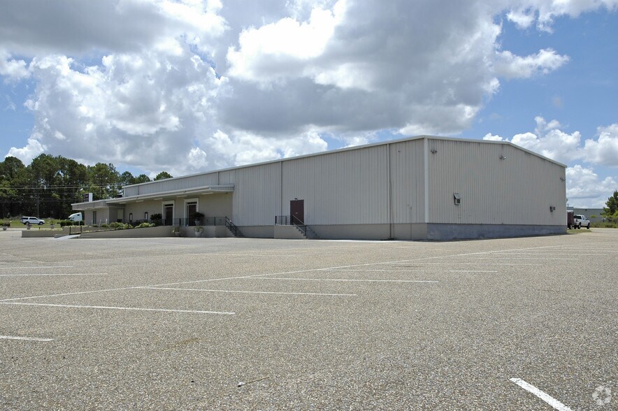 More Photos Of 3500 S Oates St, Dothan Warehouse For Sale