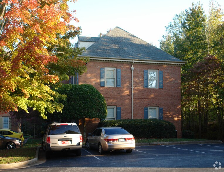 More Photos Of 1125 Cambridge Sq, Alpharetta Loft Creative Space For Sale