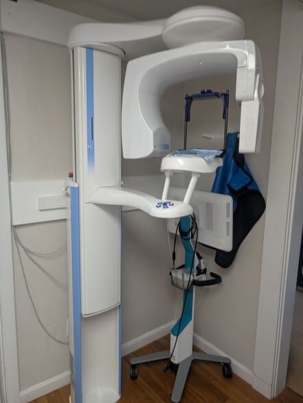 More Photos Of 1051 Beacon St, Brookline Medical For Sale