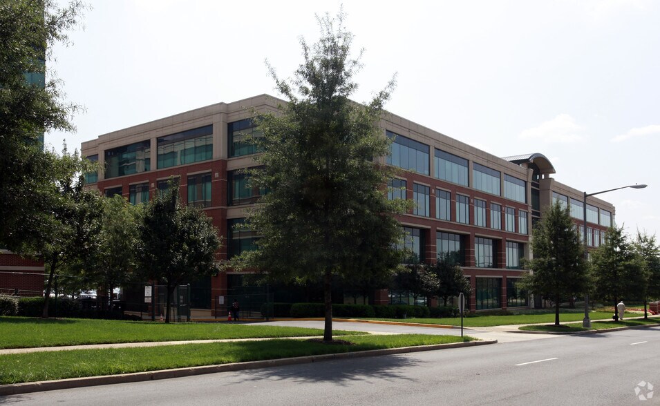 More Photos Of 1220 12th St SE, Washington Office For Lease