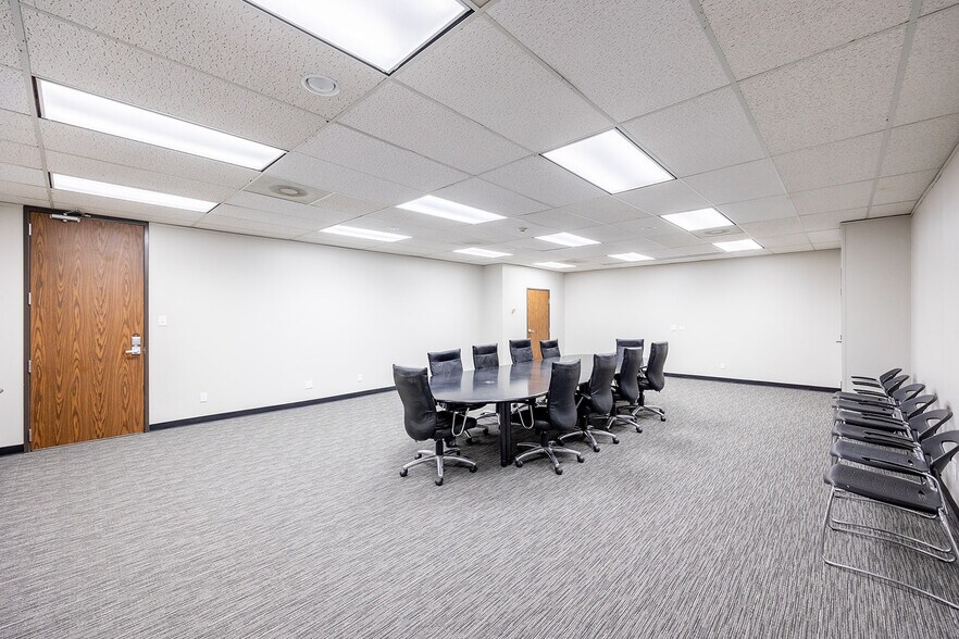 More Photos Of 9441 Lyndon B Johnson Fwy, Dallas Unknown For Lease