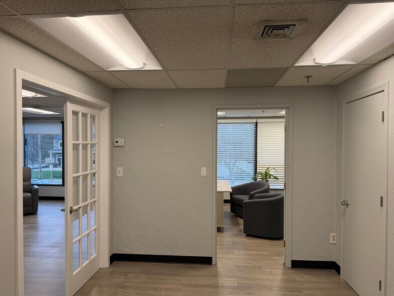 More Photos Of 274 Main St, Reading Office For Lease