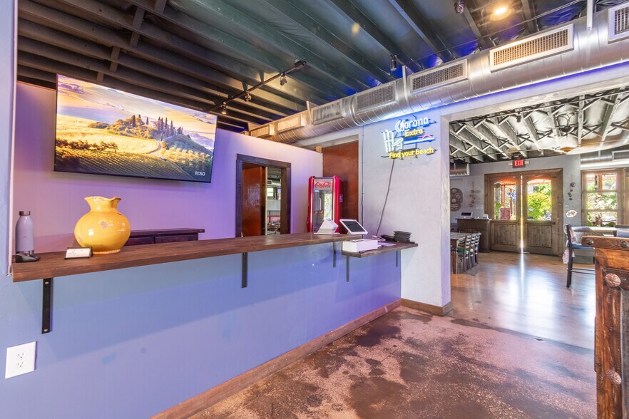 More Photos Of 2927 Spring St, Paso Robles Restaurant For Sale