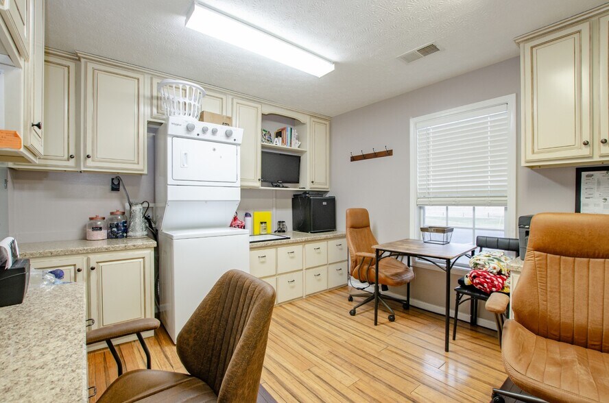 More Photos Of 4550 Rineyville Big Springs Rd, Rineyville Specialty For Sale