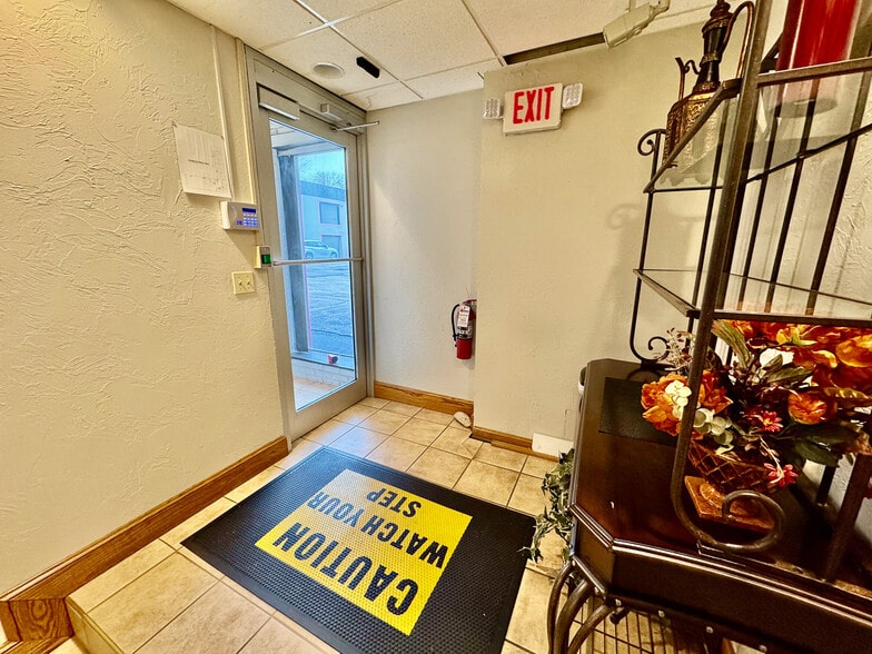 More Photos Of 1050 Triplett Blvd, Akron Warehouse For Sale