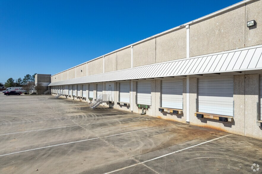 More Photos Of 3800 Brittmoore Rd, Houston Unknown For Lease