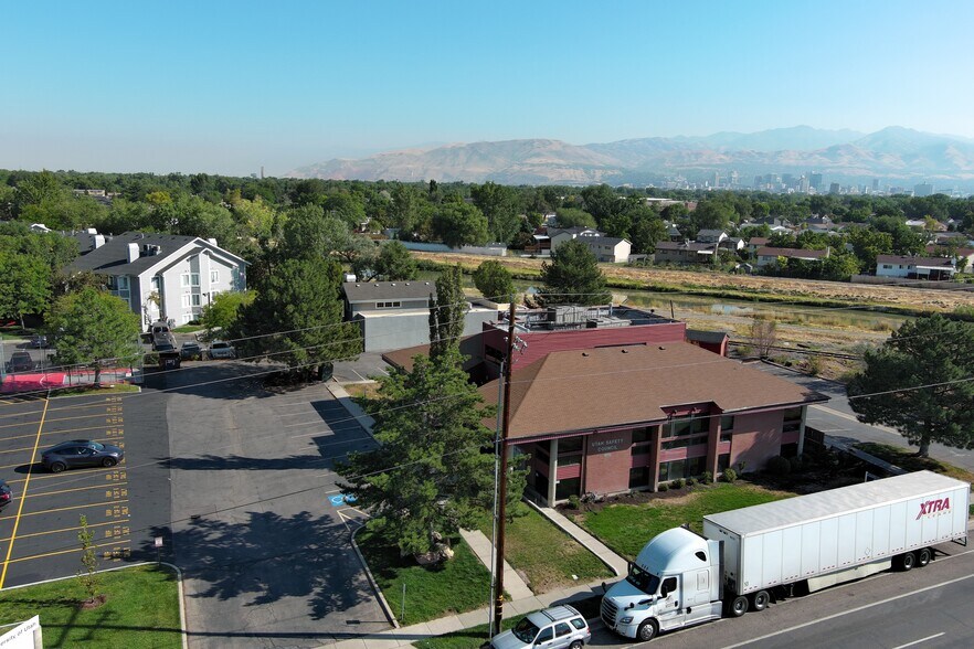 More Photos Of 1574 W 1700 S, Salt Lake City Office For Lease