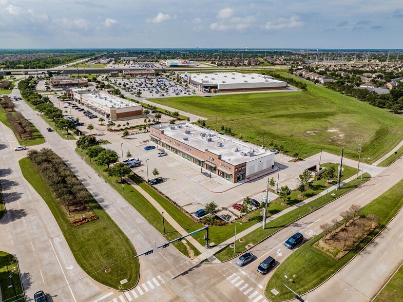 More Photos Of 9615 Spring Green Blvd, Katy Storefront Retail Office For Lease