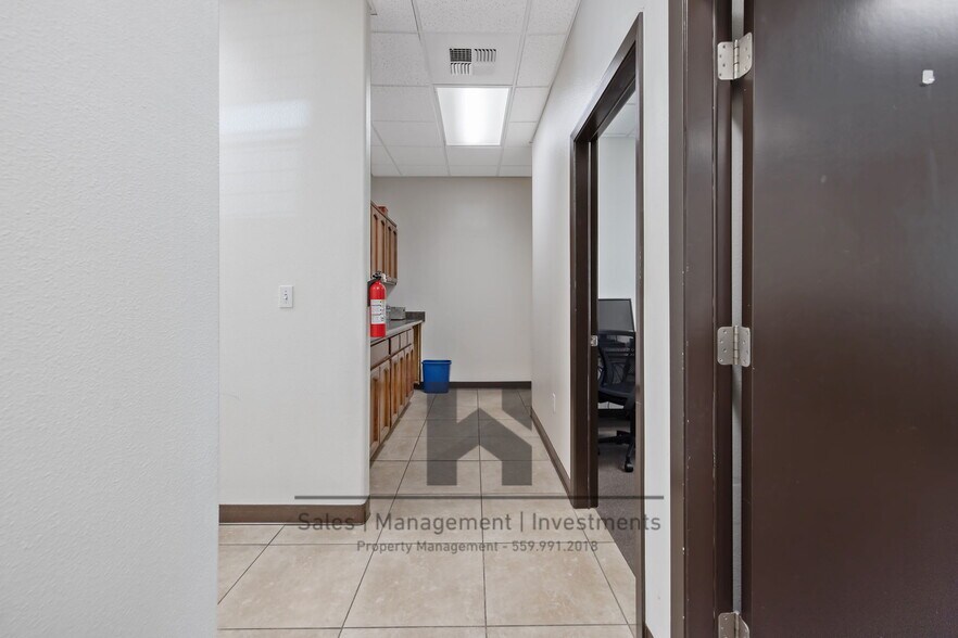 More Photos Of 4004 S Demaree St, Visalia Medical For Lease