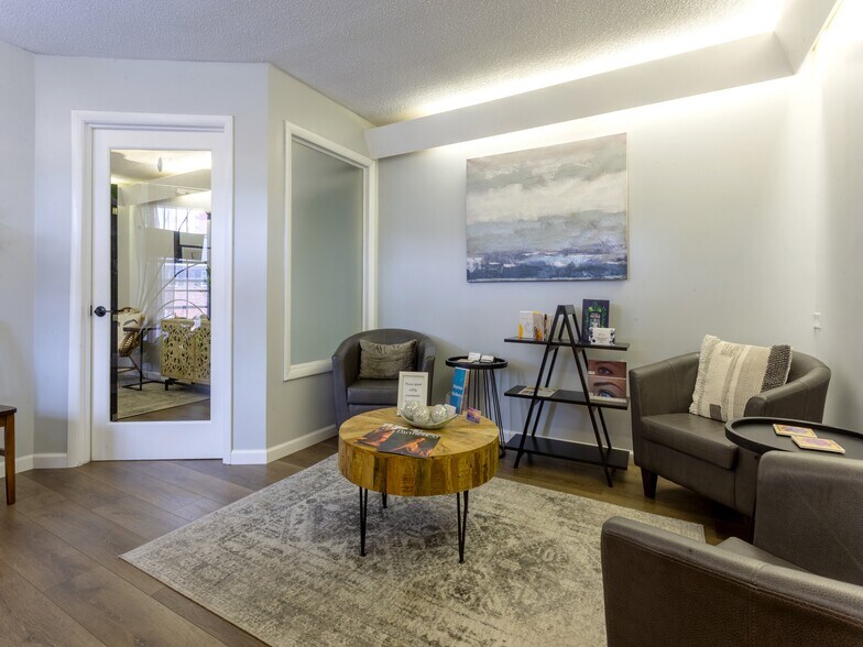 More Photos Of 5 Doctors Park, Asheville Medical For Lease