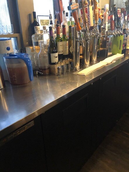 More Photos Of 703 W Main St, Payson Freestanding For Sale